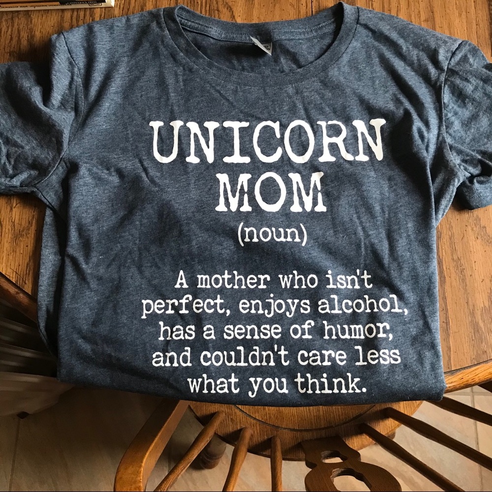 NEW Unicorn Mom T-shirt
